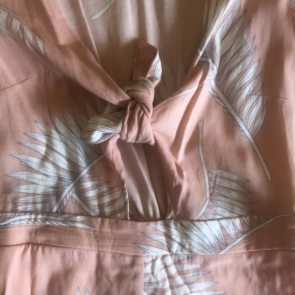 Palm leaf print romper - Picture 7 of 12